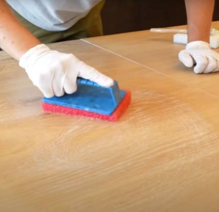 Praktische Werkzeuge und Kits für die Anwendung unseres Holzöls Praktische Werkzeuge und Kits für die Anwendung unseres Holzöls